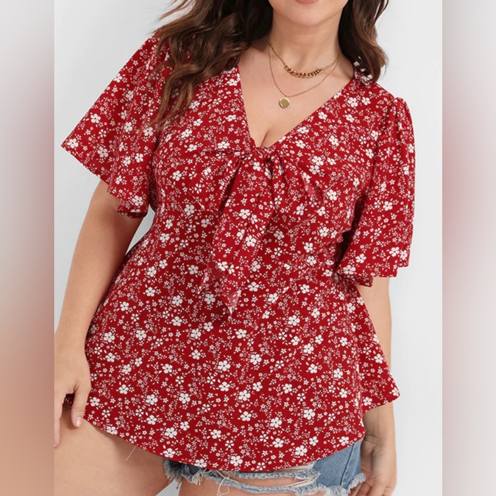 NWT BloomChic Floral Tie Front Blouse 2X